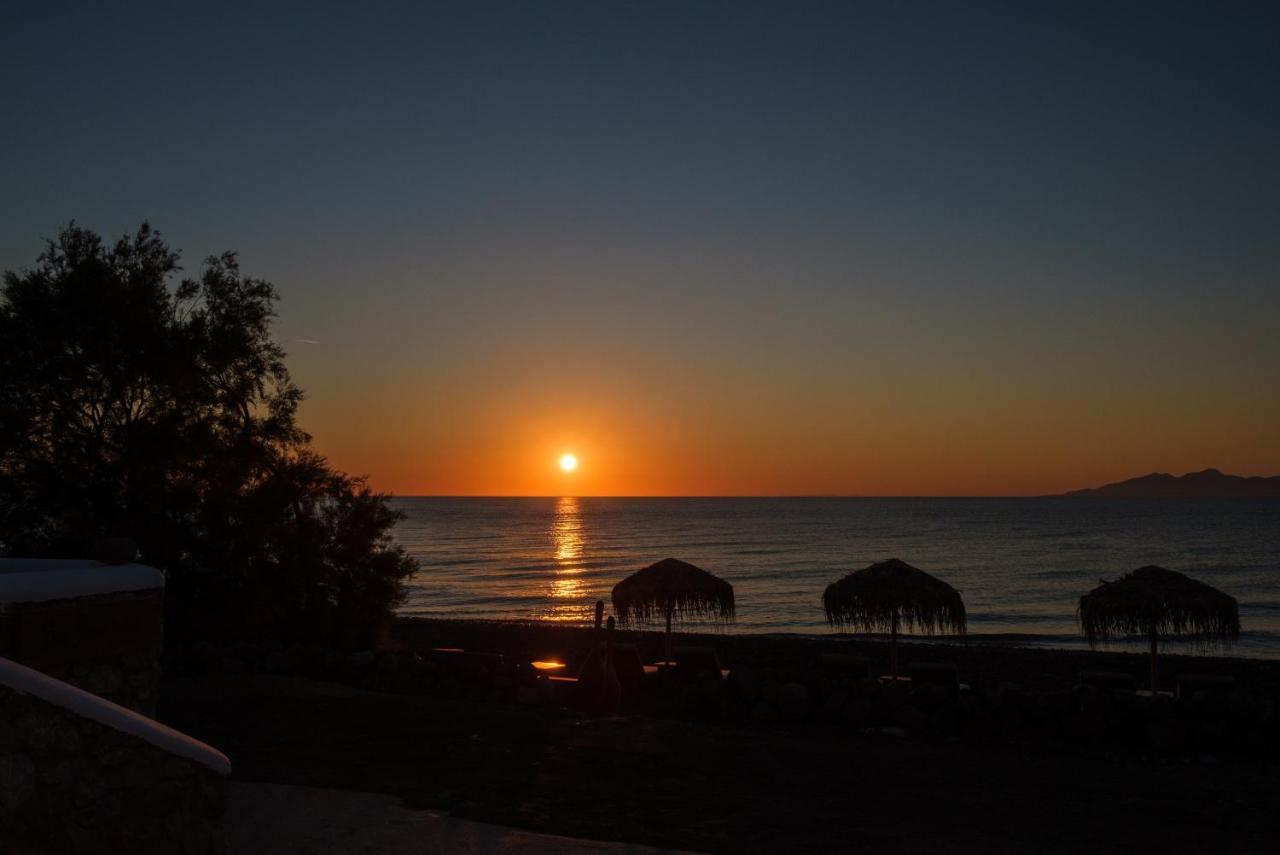 Kamári Beach Houses Santorini מראה חיצוני תמונה